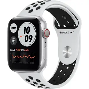 Apple Watch (Series 6) 2020 GPS 40 - Aluminium Silver - Nike Sport band White/Black